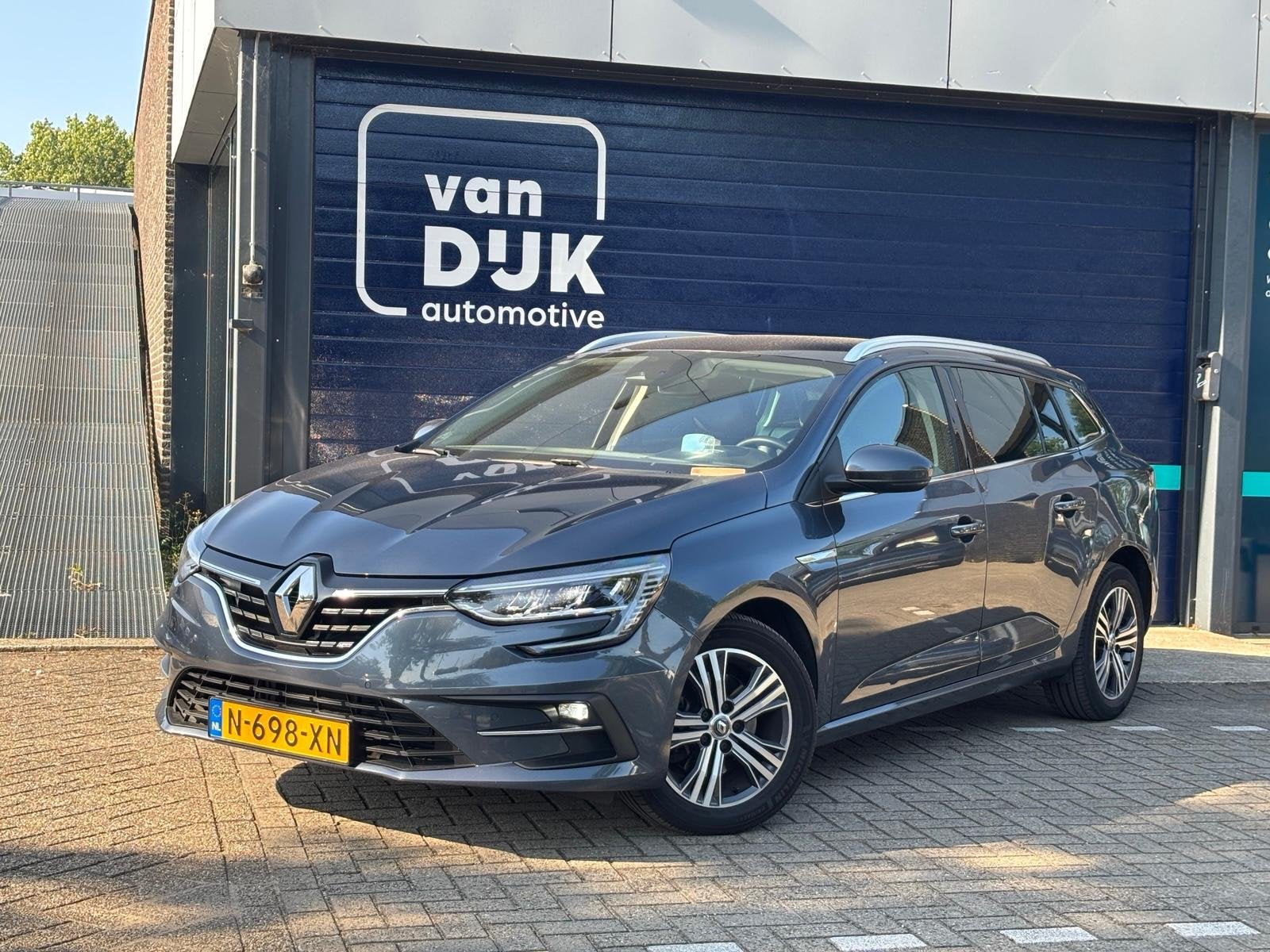 Renault Mégane Estate 1.3 TCe Intens AUTOMAAT HEAD-UP DISPL, Stof, Gebruikt, 4 cilinders, 715 kg