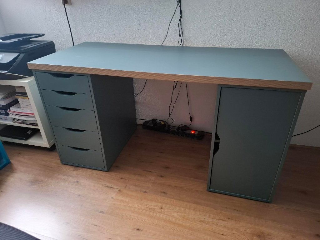Alex bureau, Ophalen, Hout, Zo goed als nieuw, IKEA