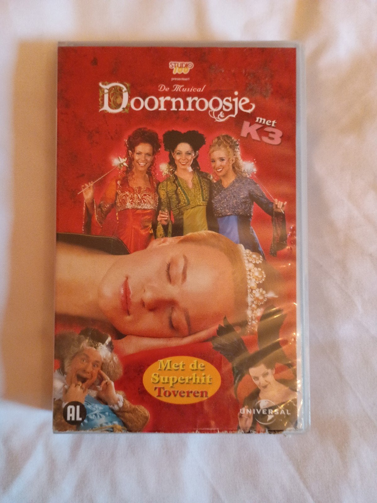K3 Doornroosje VHS - Originele Musical uit 2003, Ophalen of Verzenden, Gebruikt