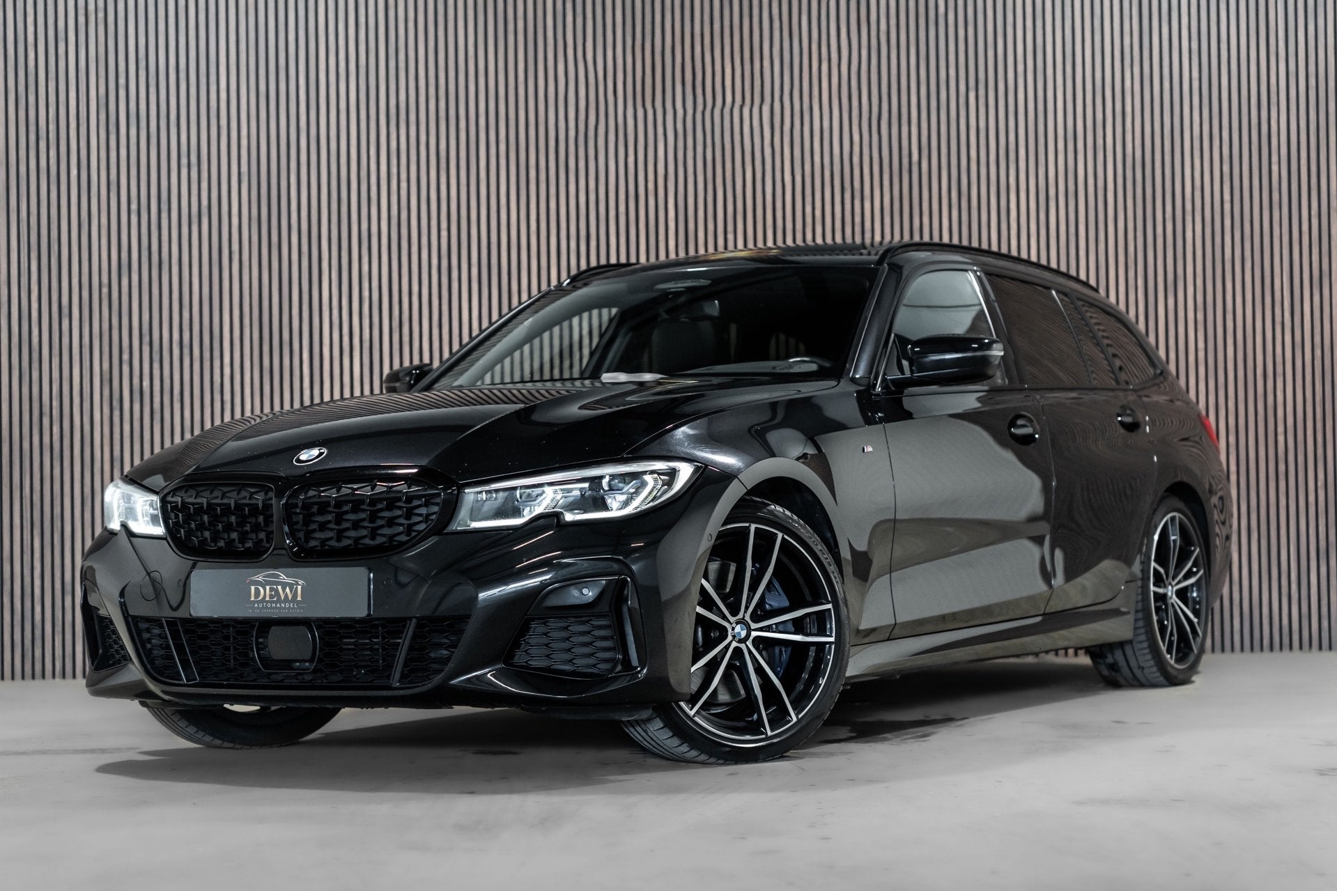 BMW 3-serie Touring M340d xDrive High Executive Pano Leder C, Automaat, Dealer onderhouden, 2993 cc, Leder