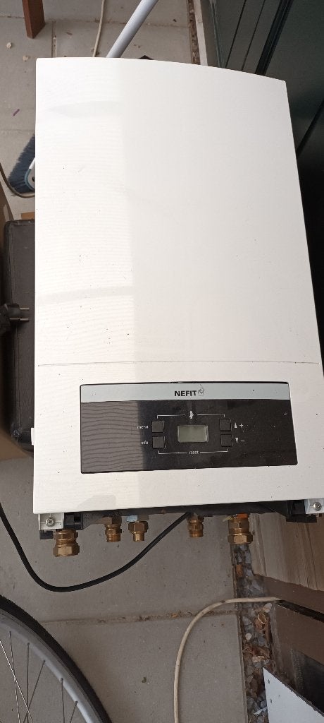cv combiketel, Doe-het-zelf en Verbouw, Verwarming en Radiatoren, Gebruikt, Cv-ketel of Combi-ketel, 800 watt of meer, 30 tot 80 cm