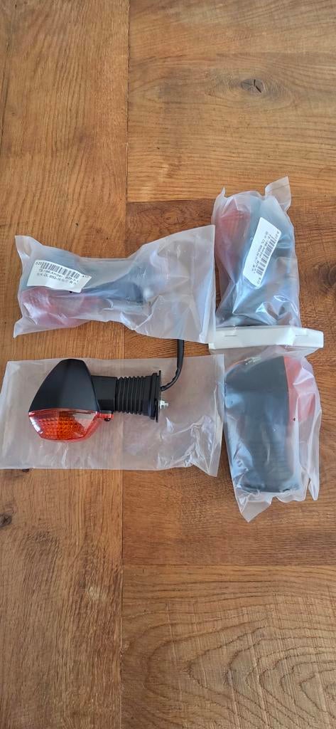4 nieuwe knipperlichten voor o.a. Suzuki GSX 650F, Ophalen of Verzenden
