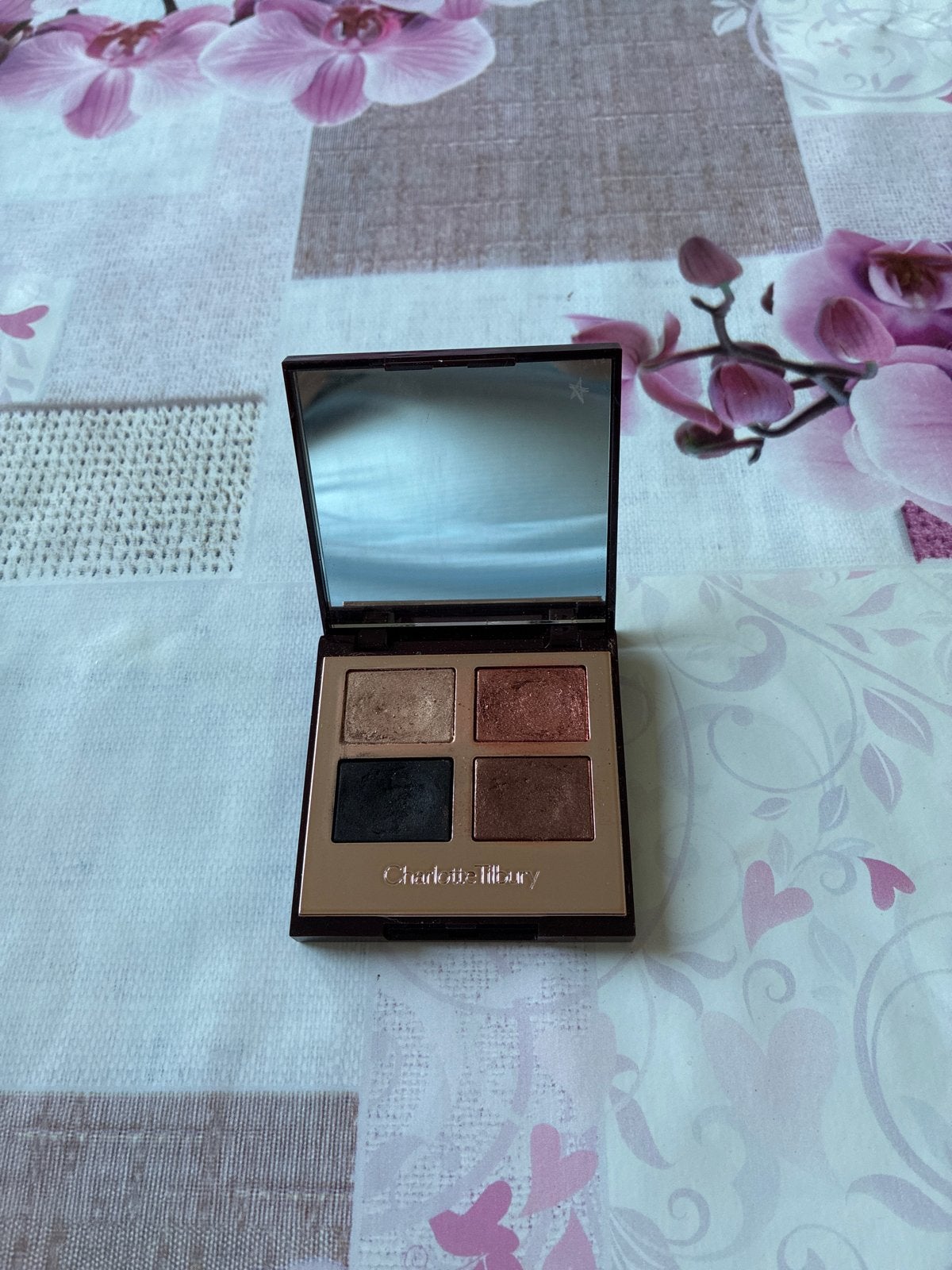 Charlotte Tilbury Hollywood Flawless Eye Palette Gebruikt, Gebruikt, Ophalen of Verzenden, Make-up, Overige kleuren