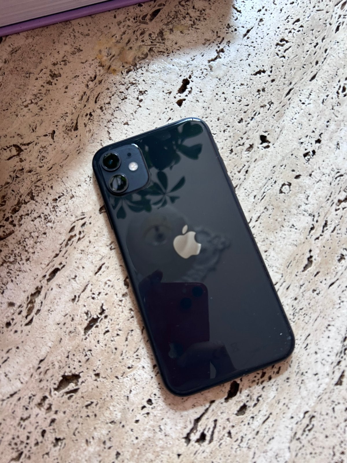 iPhone 11 – Gaat aan, scherm blijft zwart (defect), Ophalen, Zwart, IPhone 11, Zo goed als nieuw