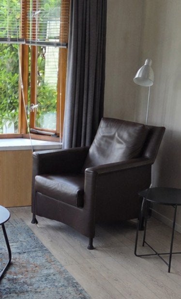 Leolux fauteuil - Bruin leer, Huis en Inrichting, Gebruikt, Ophalen of Verzenden, 75 tot 100 cm, Leer