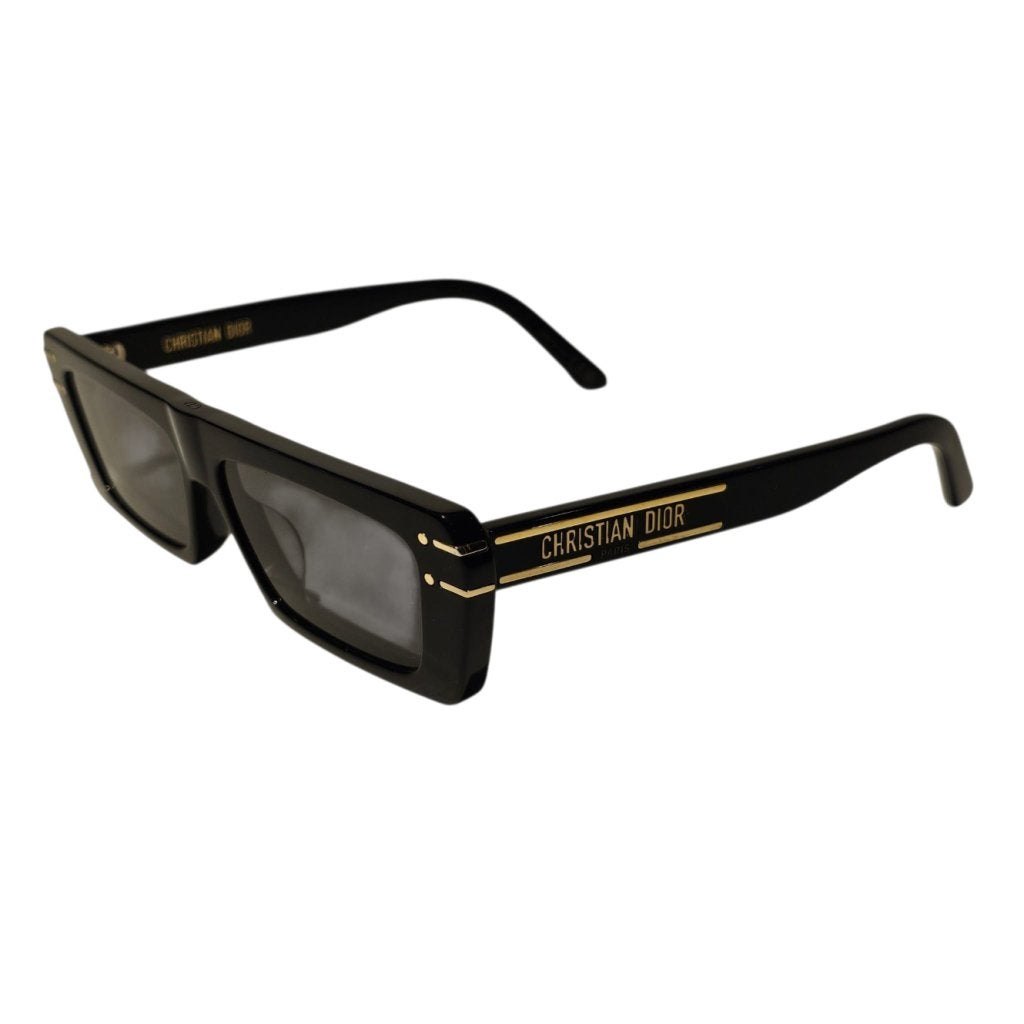 DIOR Wildior S2U 10A0 Zonnebril Black 140, Dior, Gebruikt, Support@dior.com, 30 Avenue Montaigne
75008 Paris
France