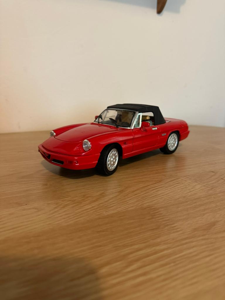 Jouef evolution alfa romeo spider 1:18, Hobby en Vrije tijd, Modelauto's | 1:18, Ophalen of Verzenden, Zo goed als nieuw, Auto