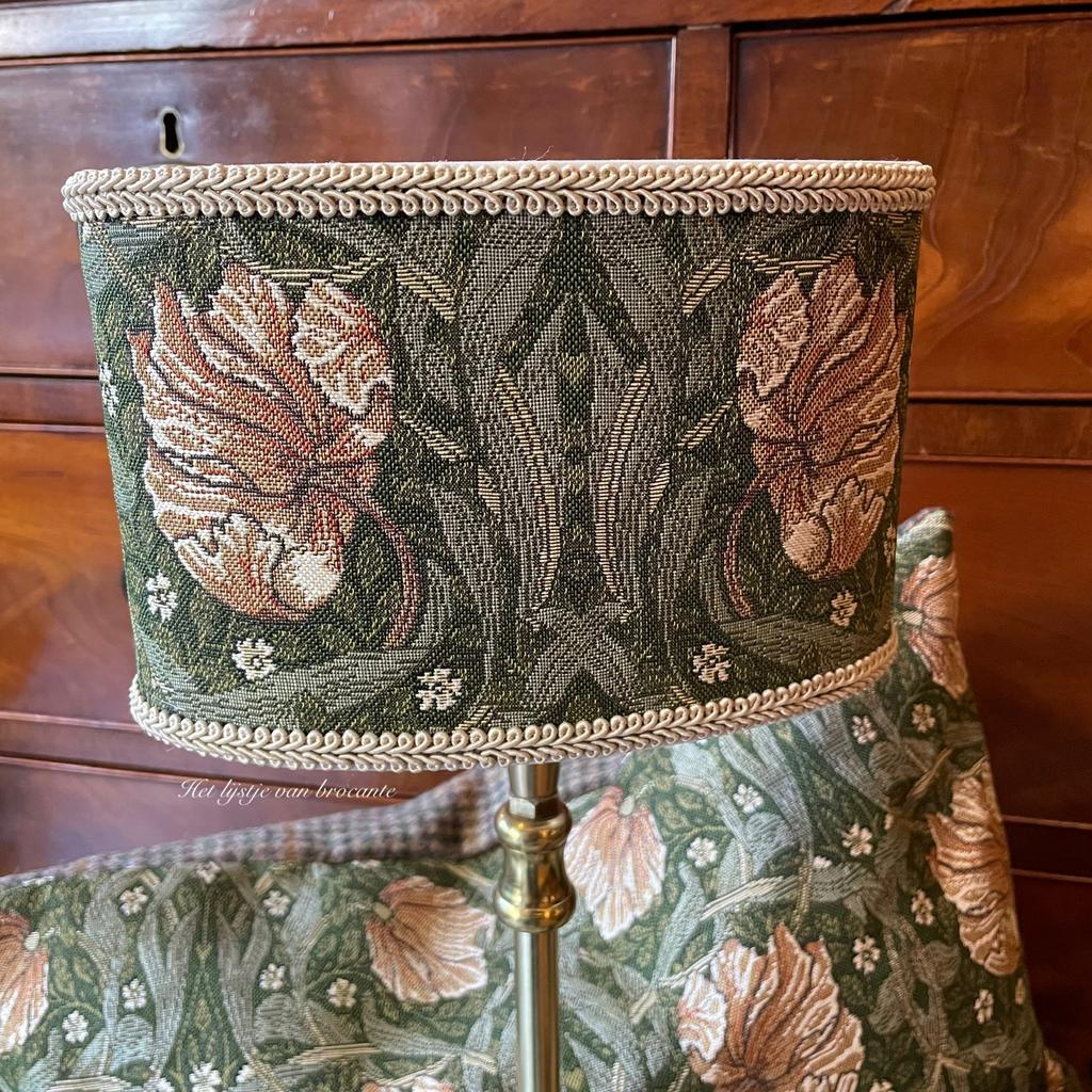 Engelse SET lampenkapjes William Morris Pimpernel, Westdijk 41 3241 GT Middelharnis, Beige, Ophalen of Verzenden, Info@hetlijstjevanbrocante.nl