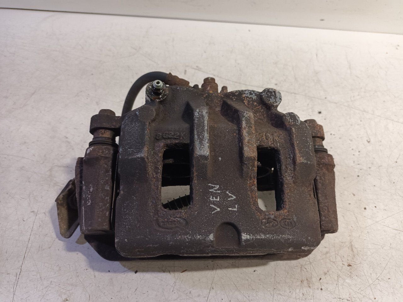 Remklauw links voor Hyundai H 300, Onderdelen@venauto.nl, Van der Ven Autorecycling B.V., Gebruikt, Ettenseweg 76, 4706 PB Roosendaal, The Netherlands
