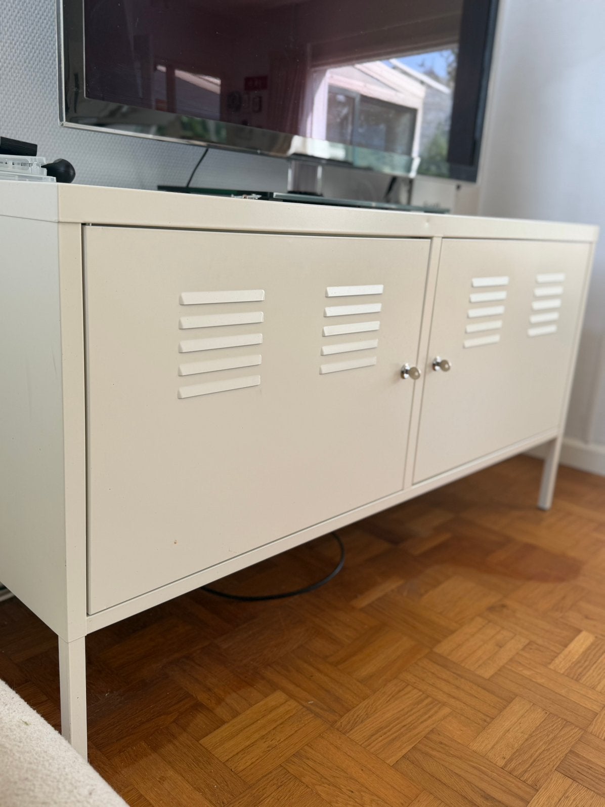 (Tv) kastje wit locker, Ophalen, Zo goed als nieuw