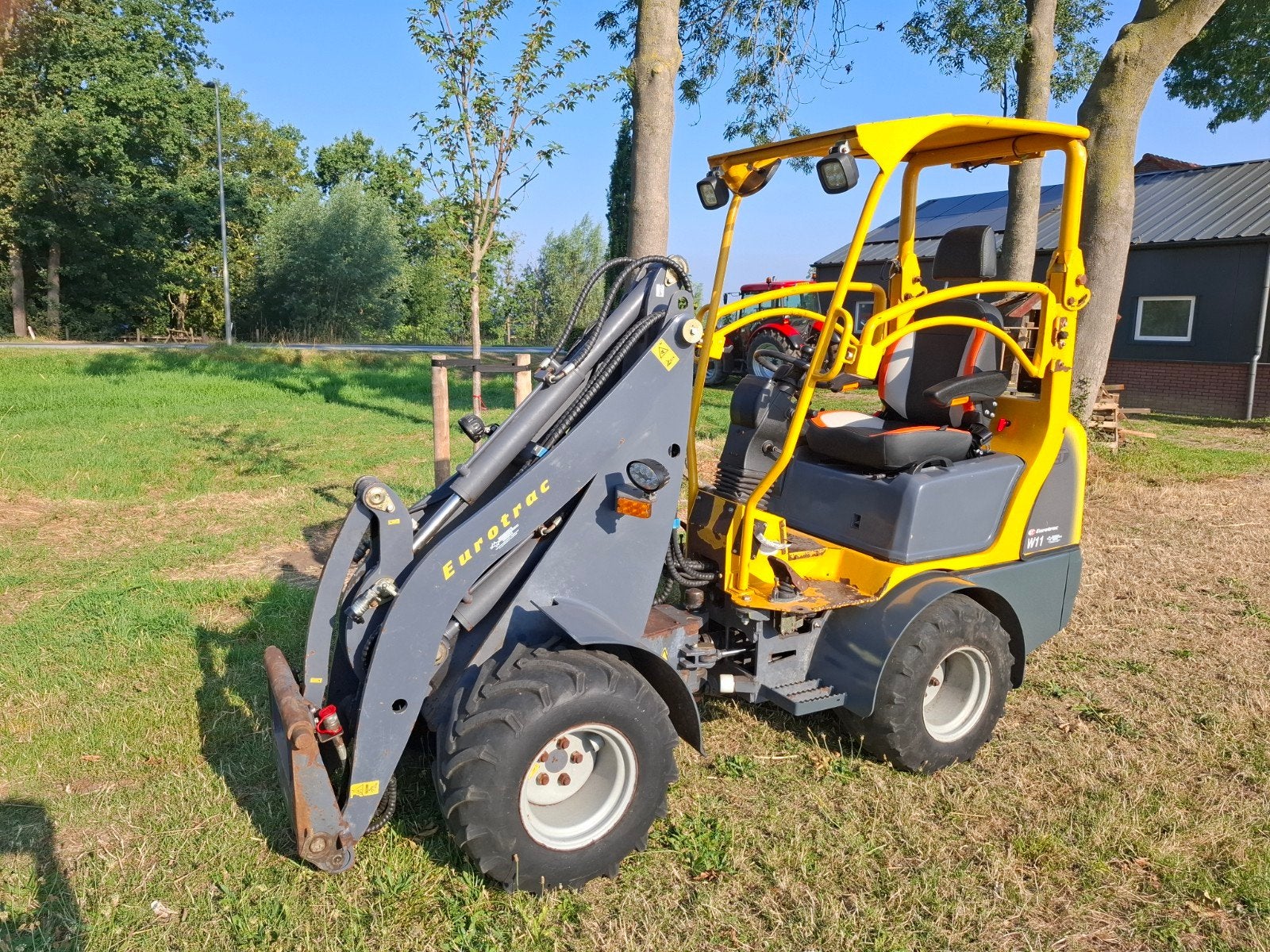 eurotrac w11, 2500hr, bwjr 2019, Ophalen, Graafmachine