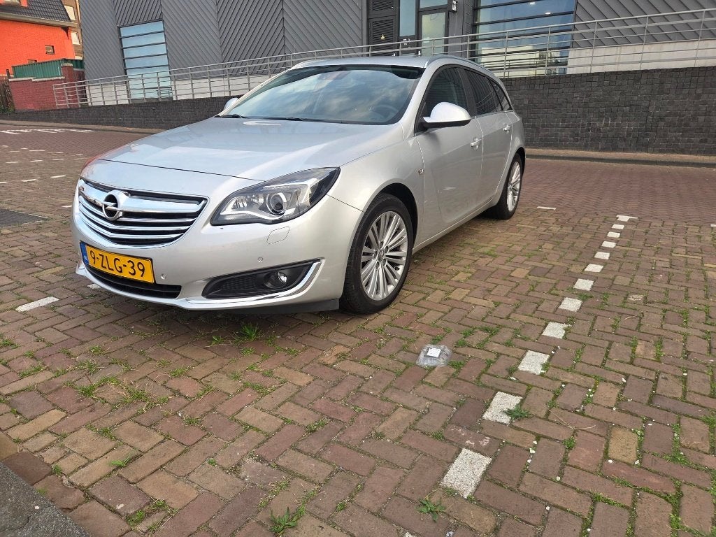 Opel Insignia 1.6 Turbo 125KW Sports T. Automaat Leder Navi, Auto's, 15 km/l, Zwart, 4 cilinders, Stationwagon