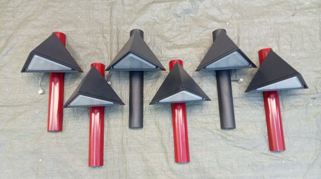 IGS 6 ALBERT LEUCHTEN TRIANGLE DESIGN BUITENVERLICHTING, Ophalen, Gebruikt, Minder dan 50 watt, Staande lamp