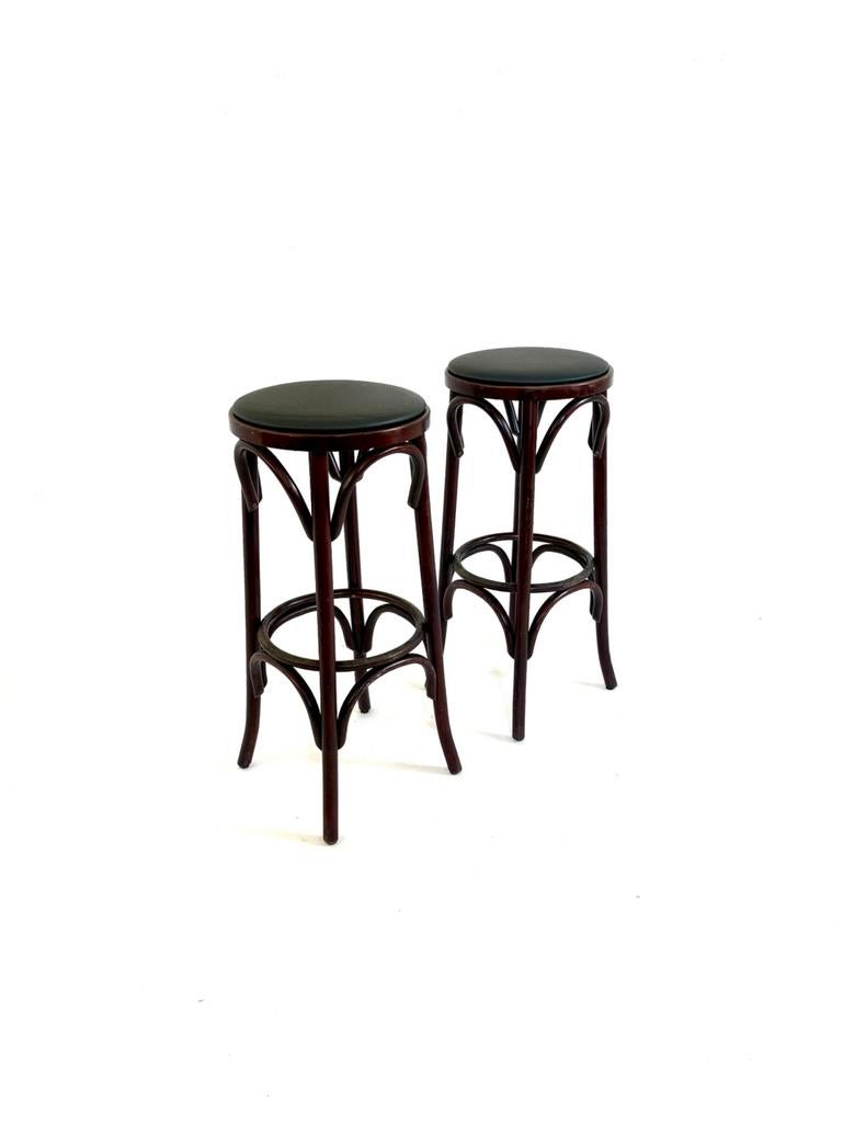 Set van 2 vintage bentwood barkrukken ‘80, Huis en Inrichting, Barkrukken, Hout, Met voetsteun, 60 tot 90 cm, Ophalen of Verzenden