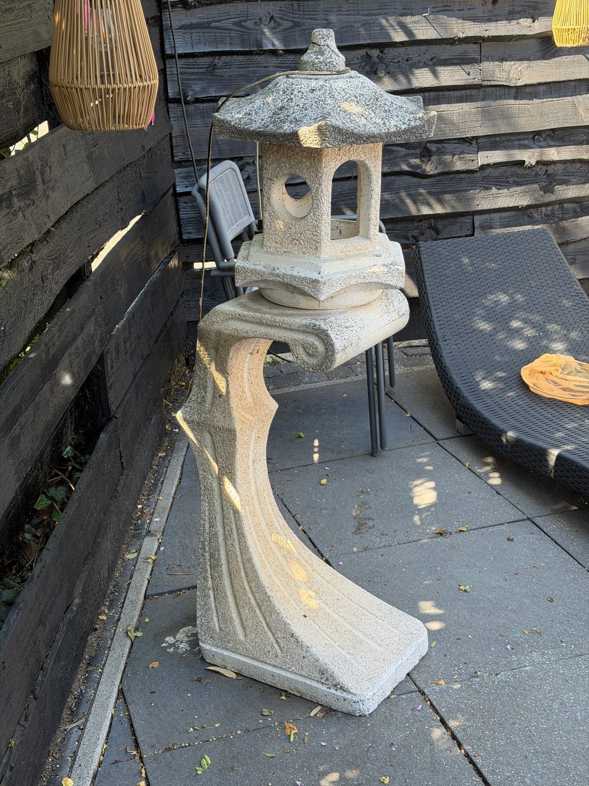 Oosterse tuinlamp, zware stenen lantaarn, Ophalen of Verzenden, Gebruikt
