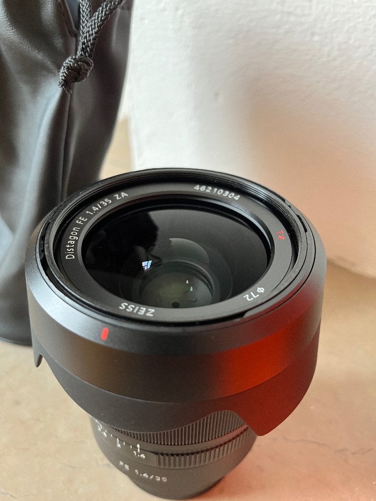 Sony FE 35mm f/1.4 ZA ZEISS Planar T*, Ophalen of Verzenden, Zo goed als nieuw, Groothoeklens