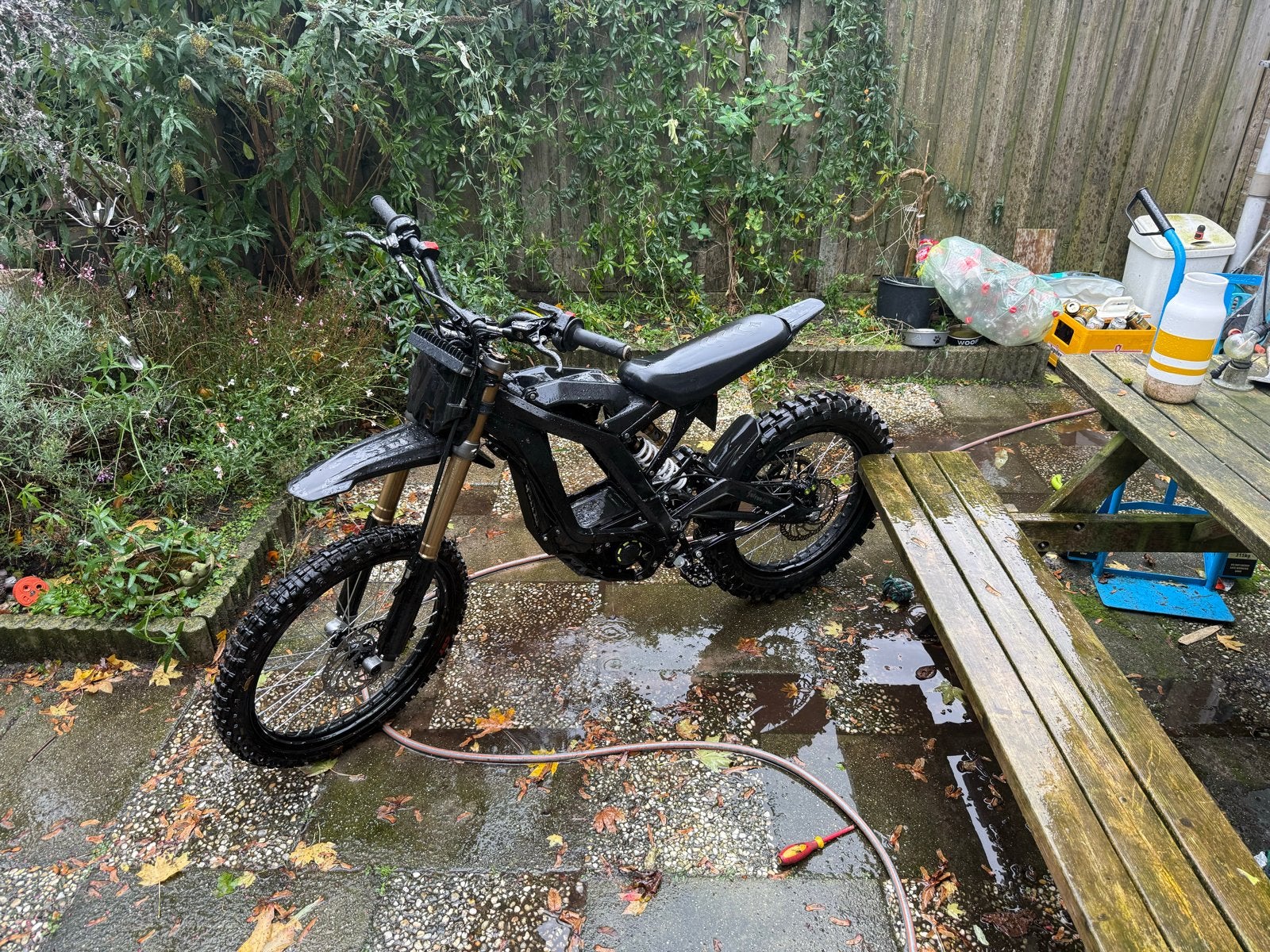 Surron Light Bee X - Elektrische Crossmotor, Fietsen en Brommers, Ophalen, Zo goed als nieuw