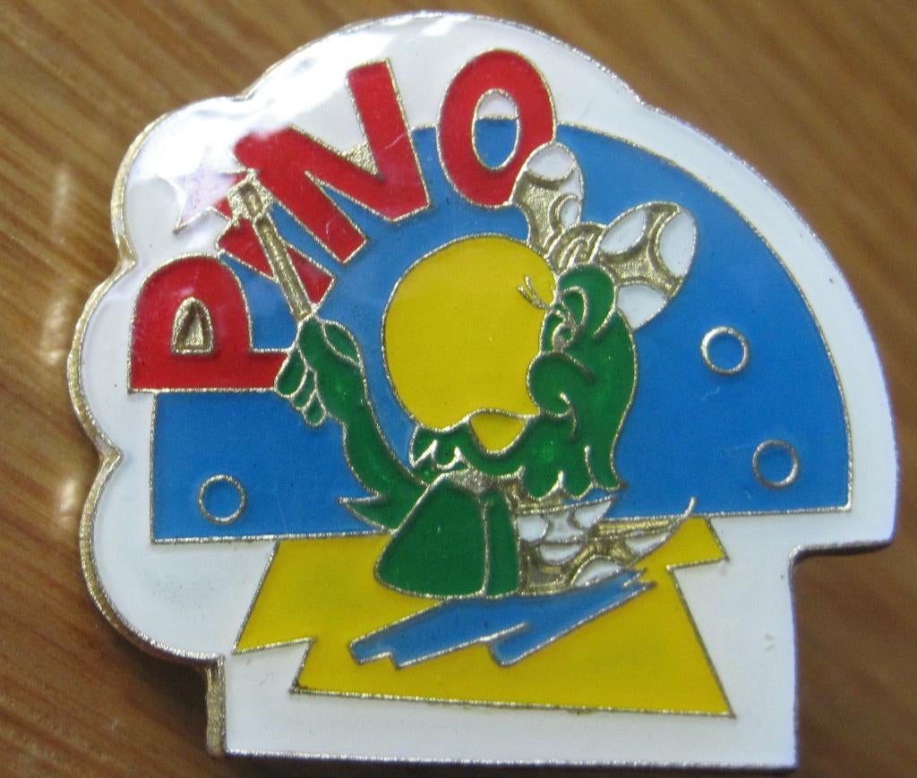 pin met afbeelding van PINO, Ophalen of Verzenden, Zo goed als nieuw, Figuurtje, Speldje of Pin