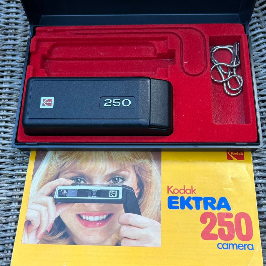 Vintage Kodak EKTRA 250 Pocket Camera 1984 in Topstaat!, Ophalen of Verzenden, Gebruikt, Kodak