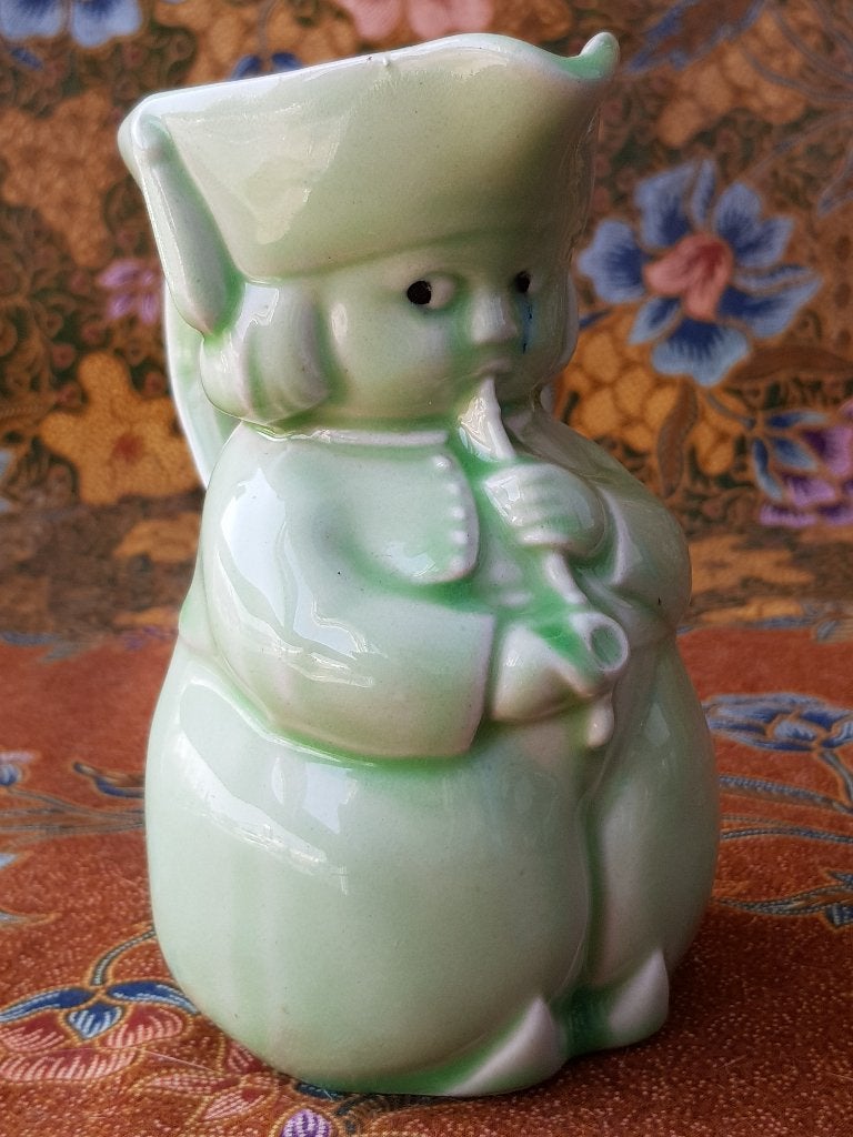 Jongen met pijp zeldzame oude beker uit Engeland 13,8 cm., Antiek en Kunst, Ophalen of Verzenden