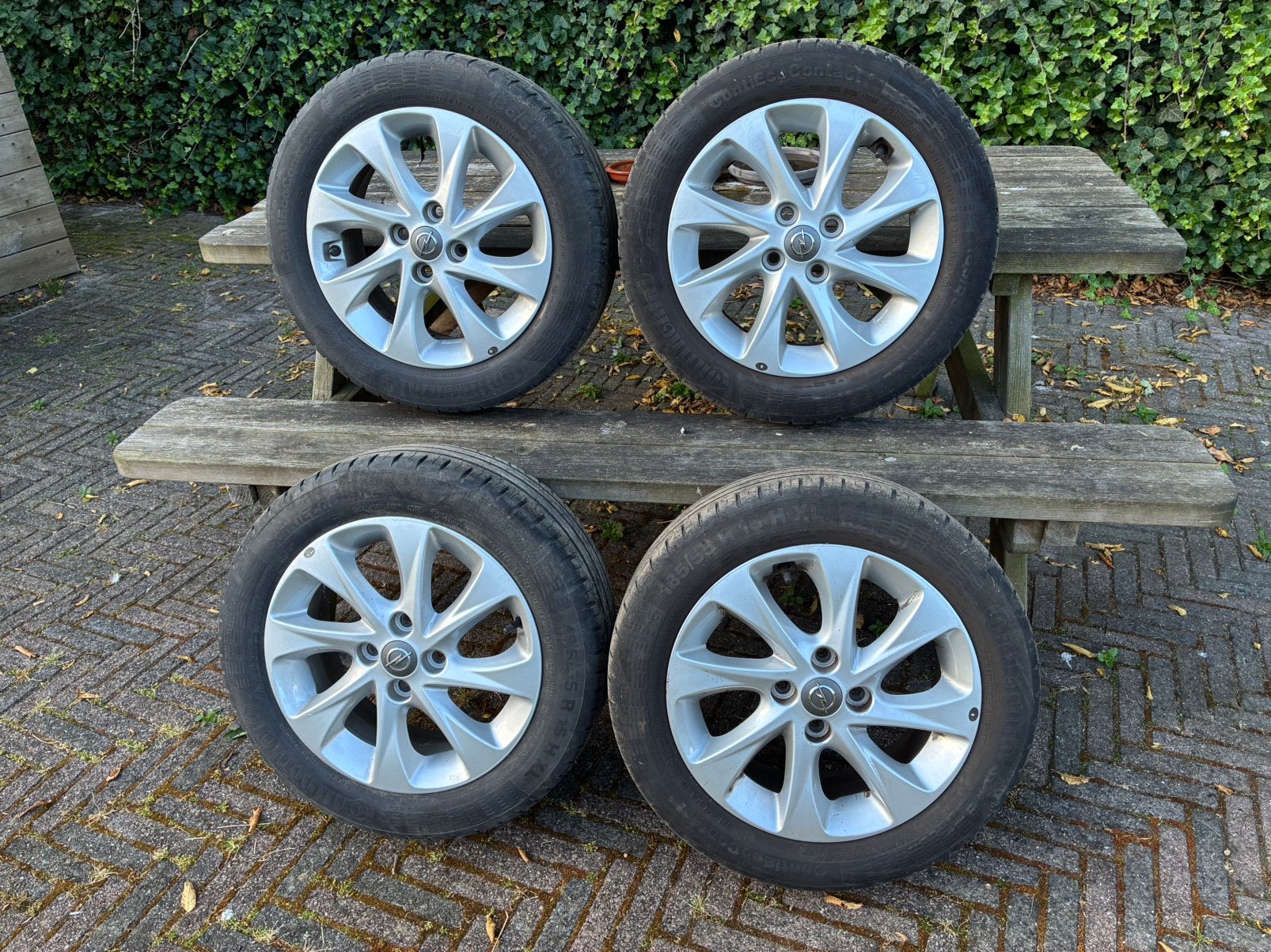 Originele Opel 15” lichtmetaal + Continental banden, Ophalen, Opel