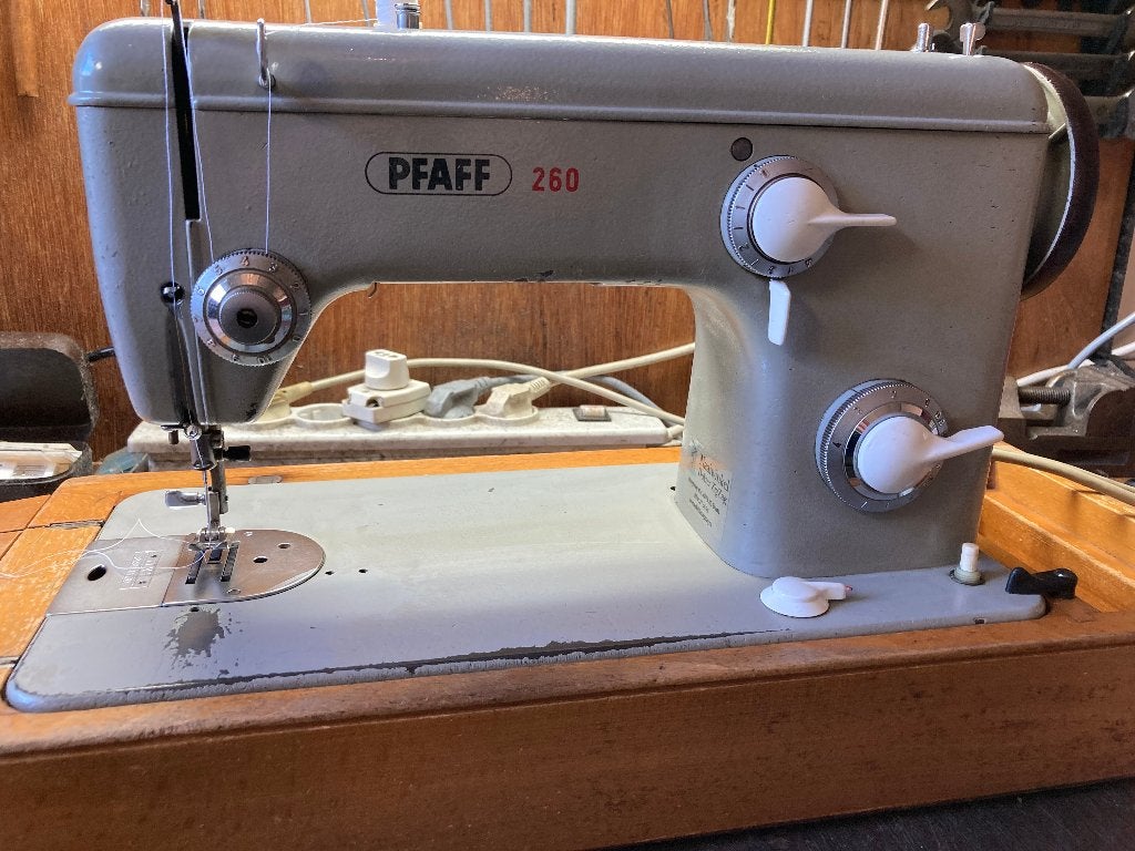 Pfaff 260 semi industrie - voor zware materialen/leer, Ophalen, Duitsland, Pfaff, Industrieel
