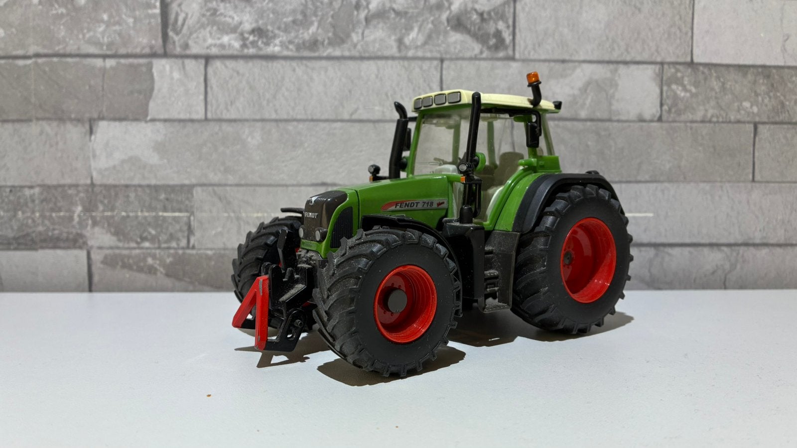 Fendt 718 Siku 1:32, Hobby en Vrije tijd, Ophalen of Verzenden, Zo goed als nieuw, Tractor of Landbouw, SIKU