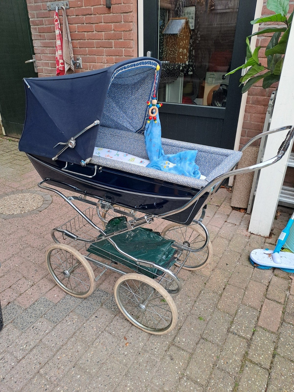 Silvercross kinderwagen met zgan matrasje en lakentje, Ophalen