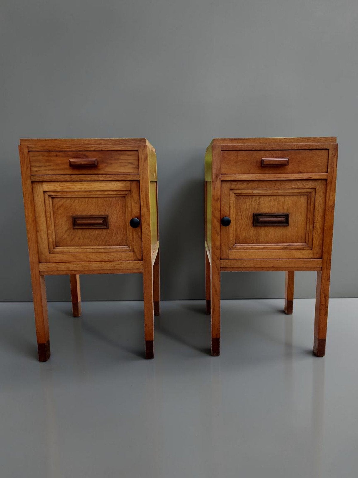 Antieke nachtkastjes Haagse School Art Deco kastje, Ophalen