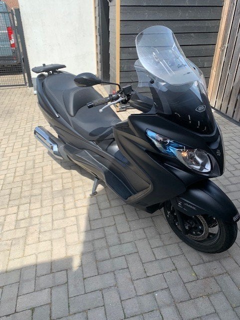 Suzuki Burgman AN 400 ( bj 2016 ), Motoren, 400 cc, Scooter, Gebruikt, Particulier
