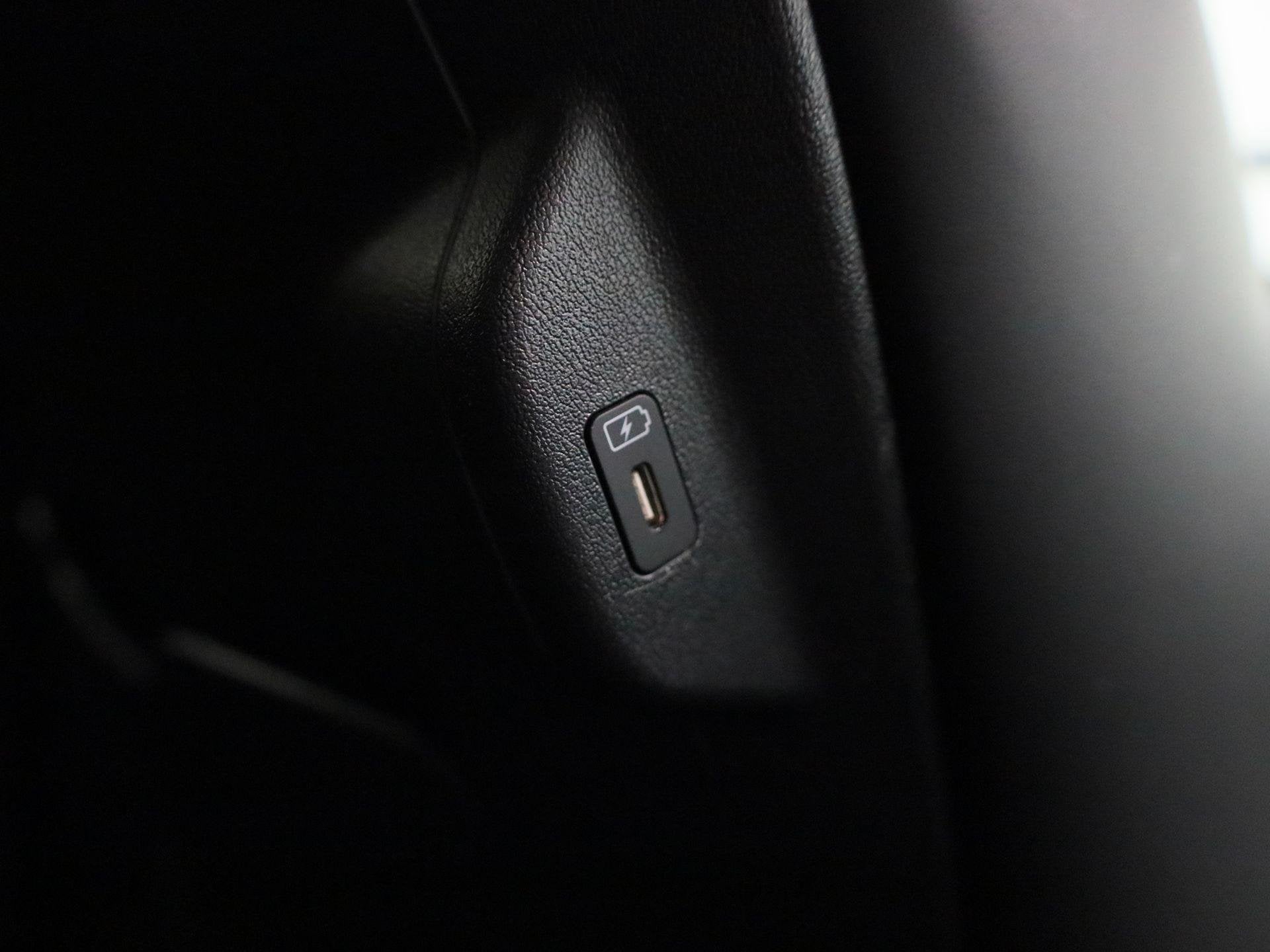 Foto 47 van Kia Niro 1.6 GDi PHEV DynamicPlusLine | Navi | Camera | Elec