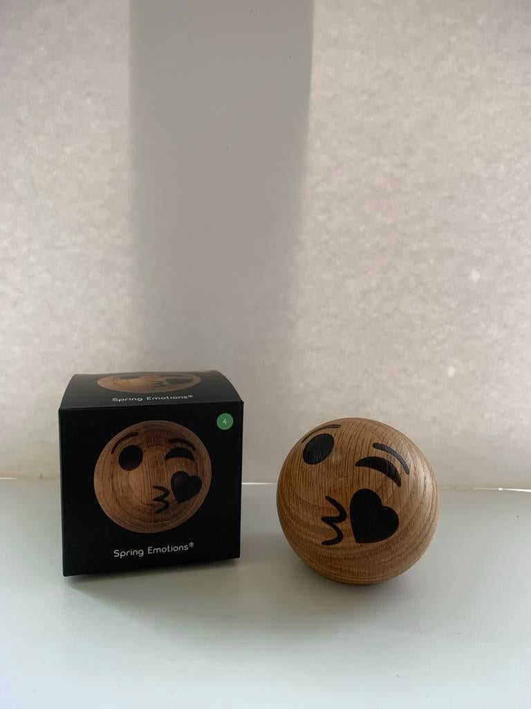 Spring Emotions Houten Emoji - Kus, Hout, Ophalen of Verzenden, Zo goed als nieuw, Scandinavisch