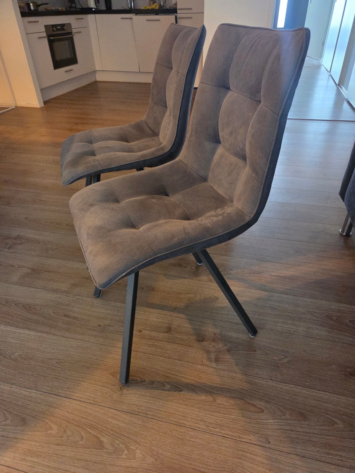 2 grijze Pronto stoelen, Ophalen, Twee, Zo goed als nieuw, Metaal