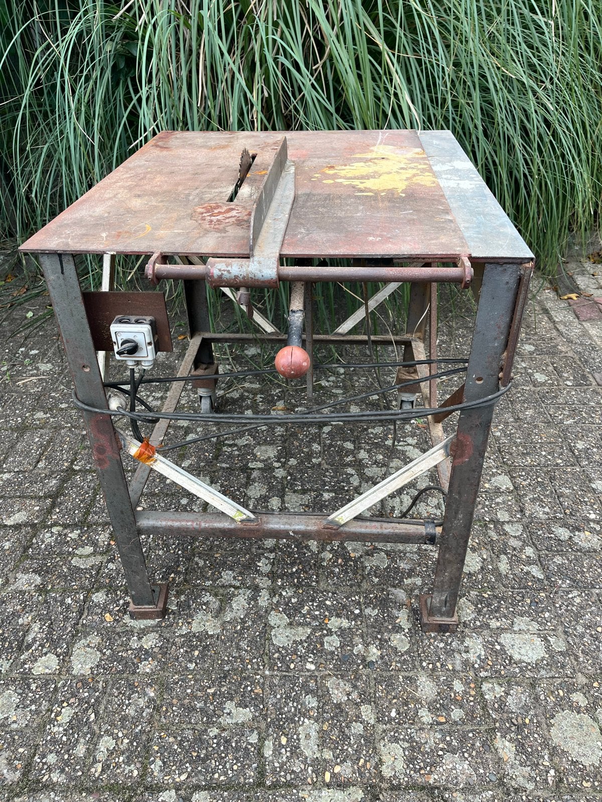 Zaagtafel / Zaagmaschine goed werkend volledig van staal, Ophalen, Gebruikt, Zaag, Overige merken