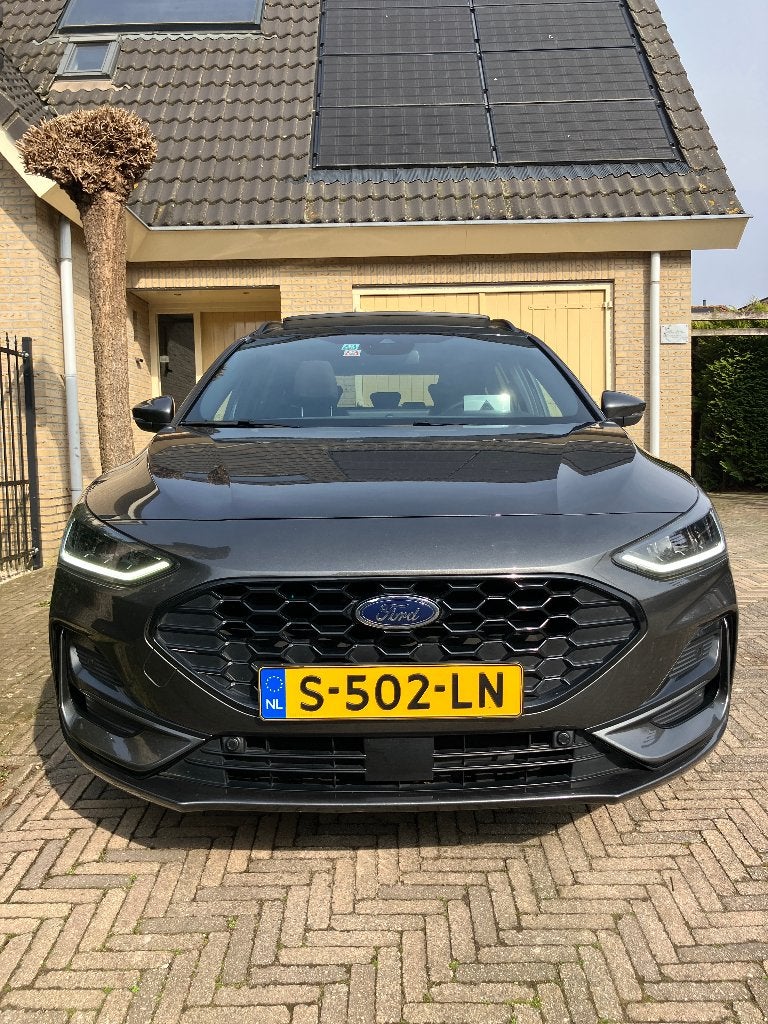 Ford Focus Wagon 1.0 EcoBoost Hybrid 155pk ST-Line X, 1373 kg, Zwart, 4 cilinders, Leder en Stof