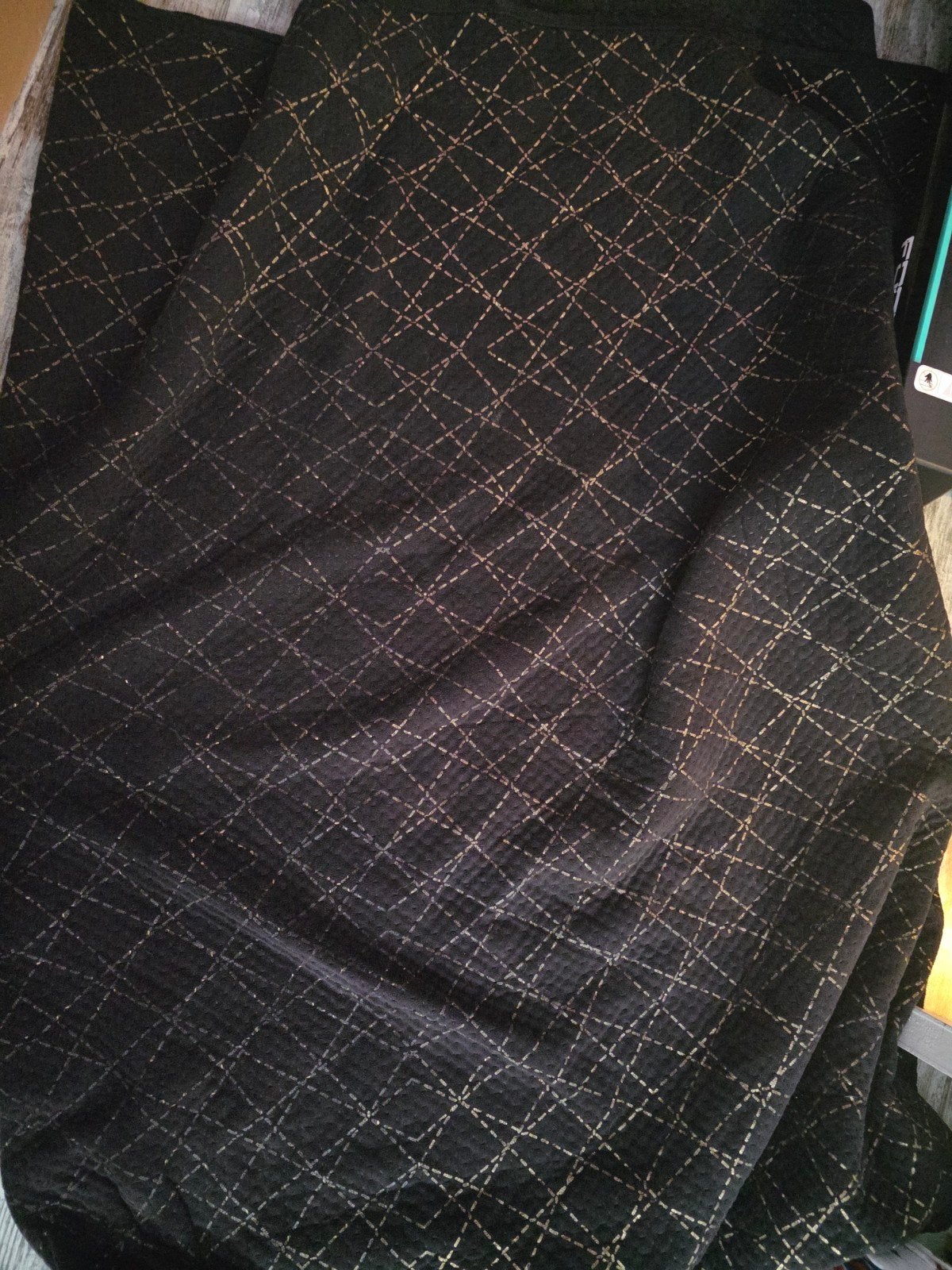 Zwart sprei met goudkleurig ruitpatroon, Huis en Inrichting, Gebruikt, Zwart, Met print, Vierkant