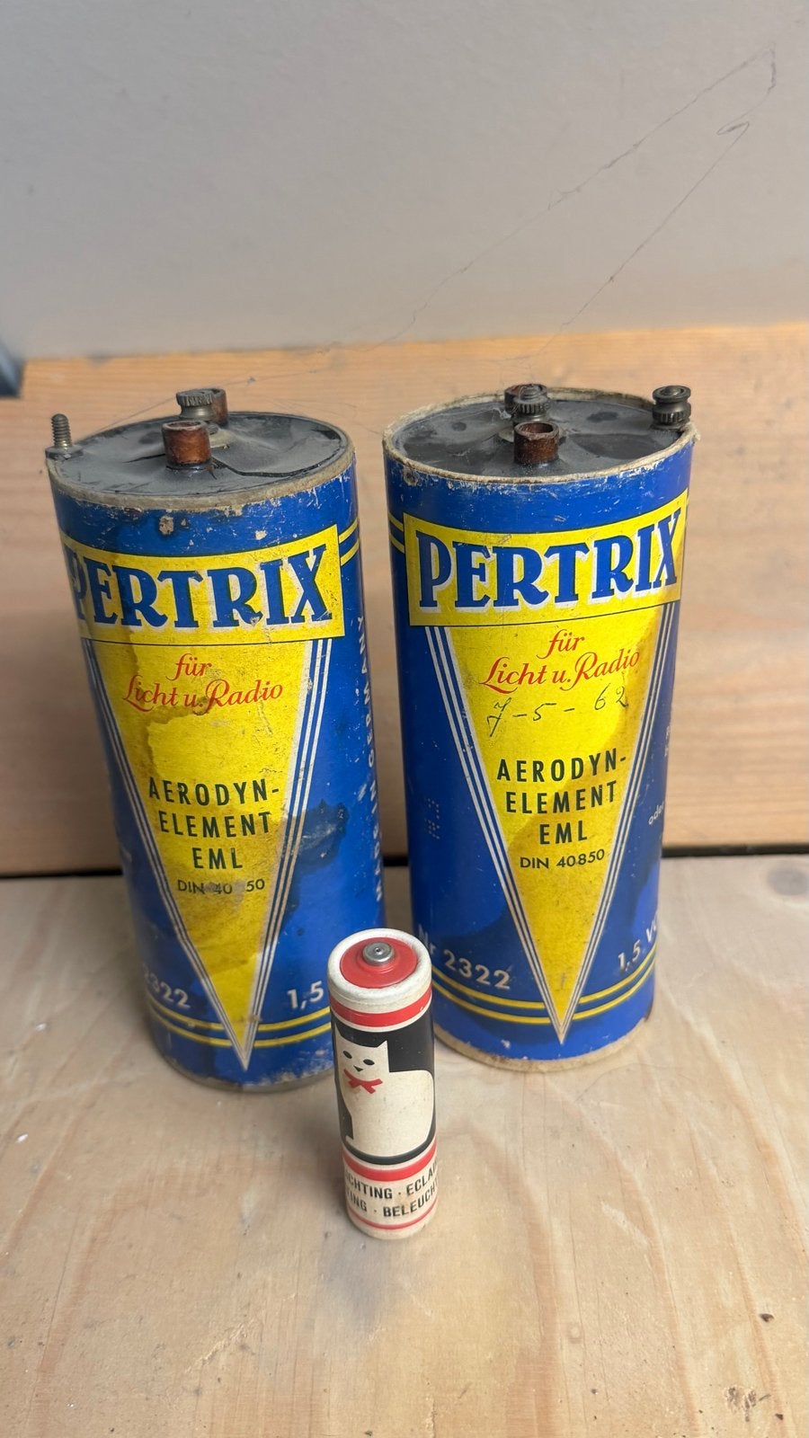 Vintage Pertrix Batterijen en Kat Batterij - Decoratie, Ophalen, Gebruikt