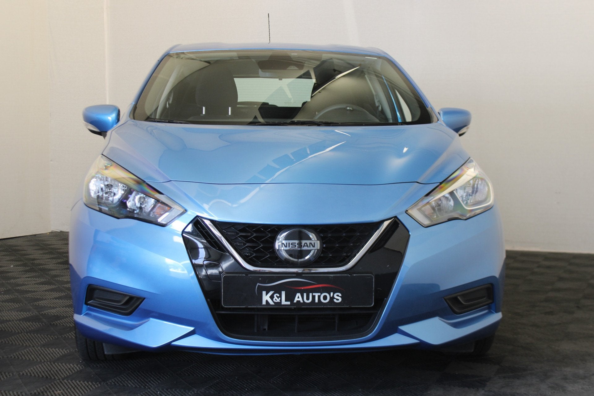 Nissan Micra 1.0 IG-T Acenta (bj 2021, automaat), Auto's, Stof, Gebruikt, Zwart, Blauw