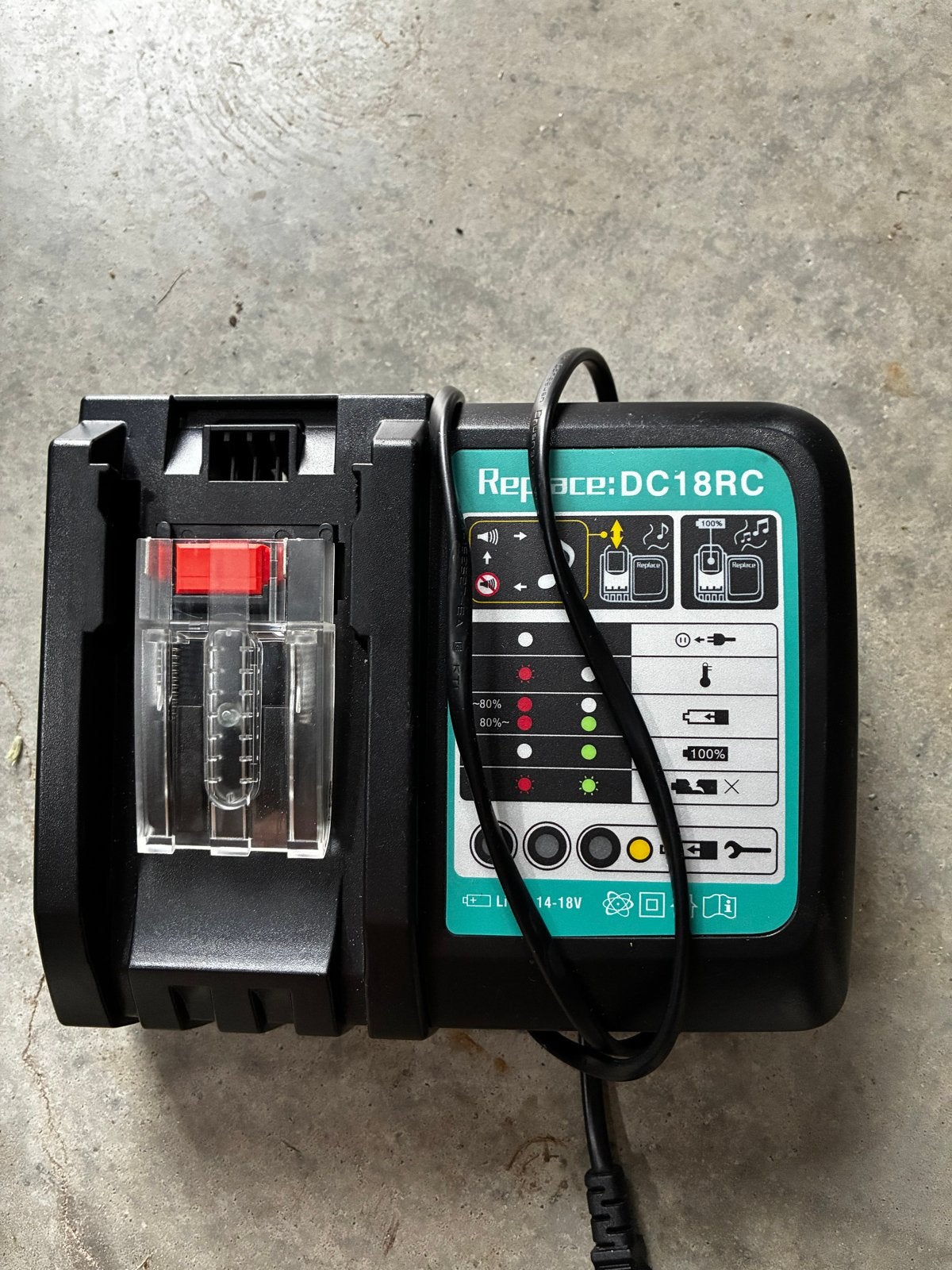 Oplader voor Makita LXT 18V accu's - Vervangt DC18RC, Ophalen of Verzenden, Zo goed als nieuw