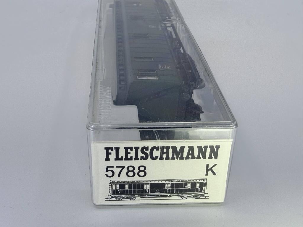 Fleischmann 5788 - 4-assige postwagen van de Deutsche Post, Gelijkstroom, Fleischmann, Wagon, Ophalen of Verzenden