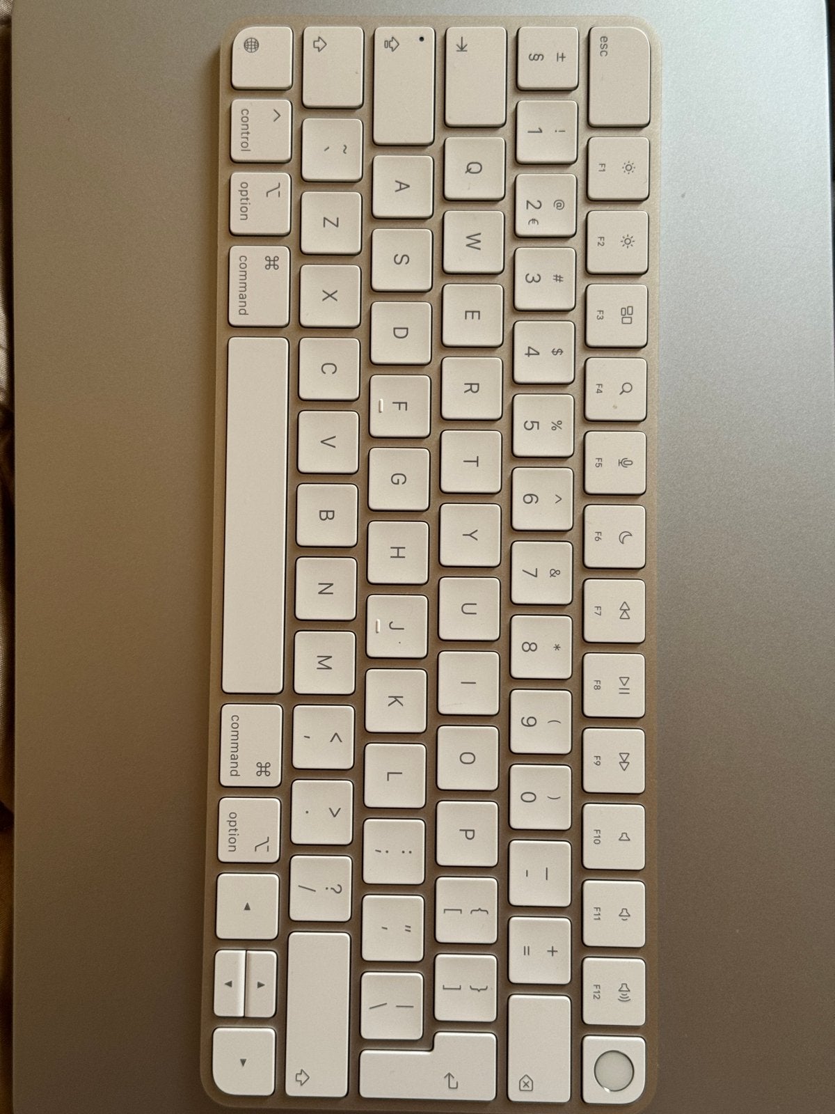 Apple Magic Mouse & Magic Keyboard met Touch ID USB-C, Computers en Software, Muizen, Zo goed als nieuw, Muis, Draadloos, Toetsenbord en muis-set