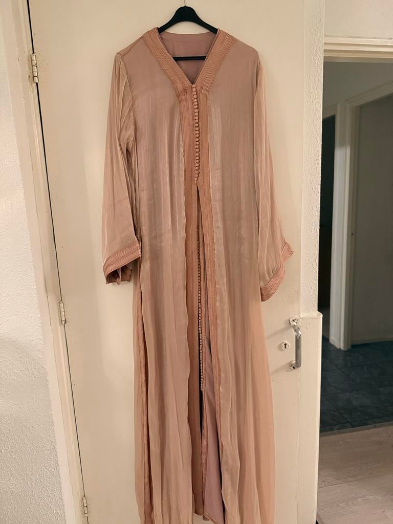 Elegante Marokkaanse Caftan Maat L - Beige/Roze, Ophalen, Zo goed als nieuw, Maat 42/44 (L), Beige