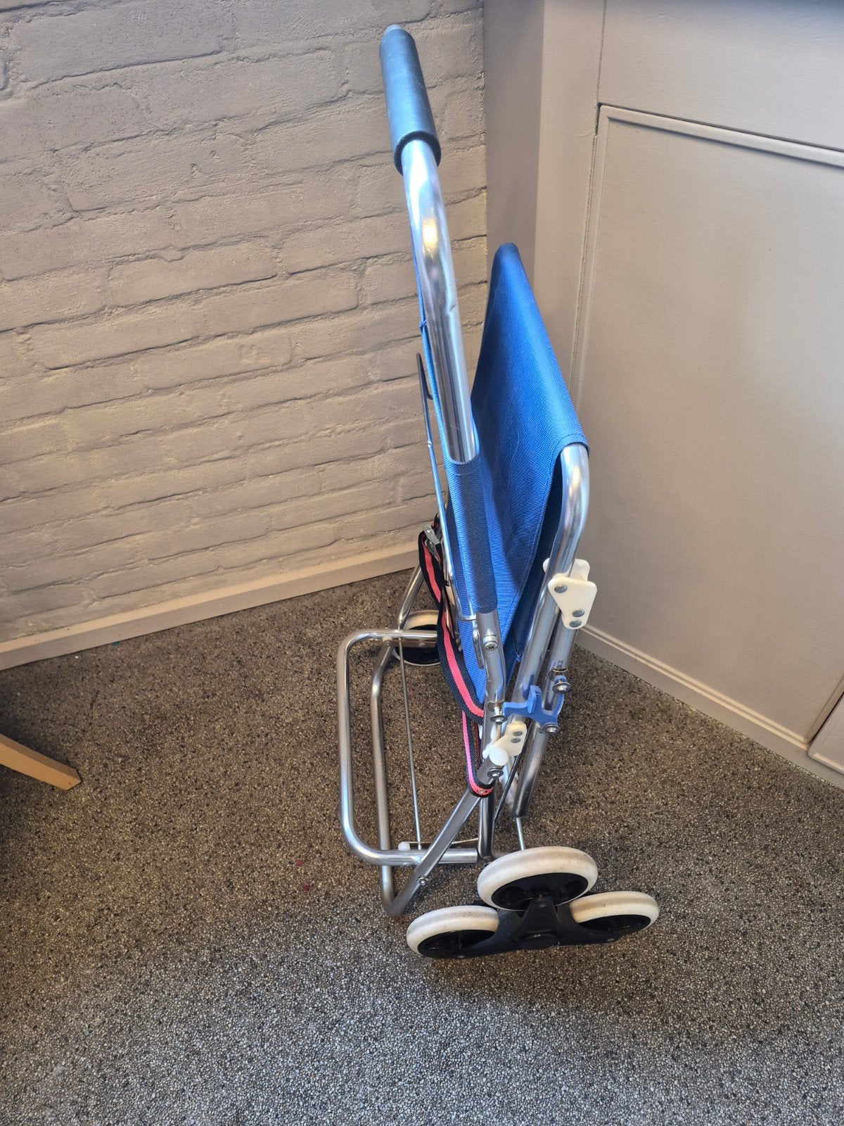 Trolley, Ophalen of Verzenden