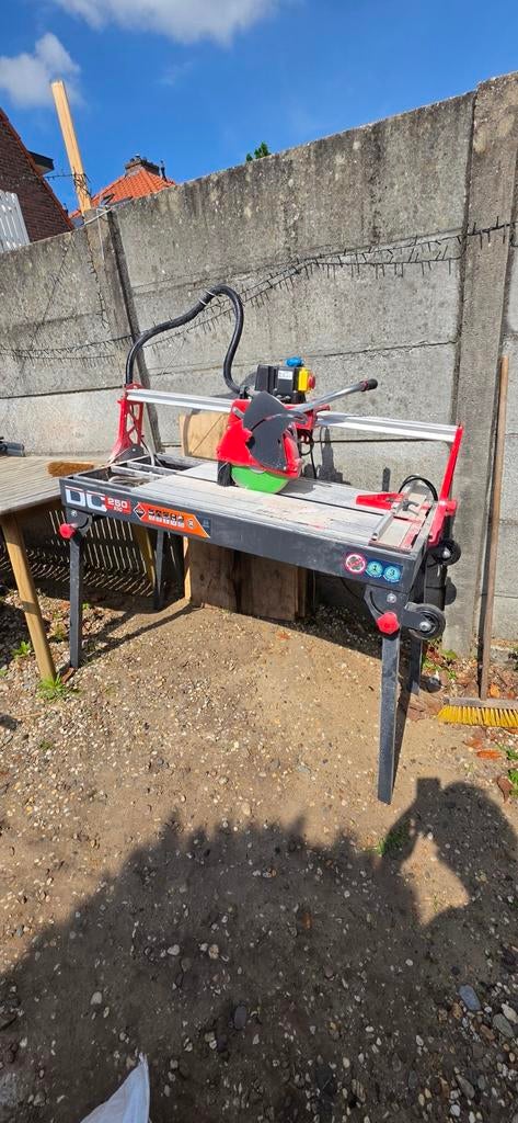 Tegelzaagtafel te huur, Doe-het-zelf en Verbouw, Gereedschap | Zaagmachines, Ophalen, Cirkelzaag, 70 mm of meer, Ruby DC250, 850