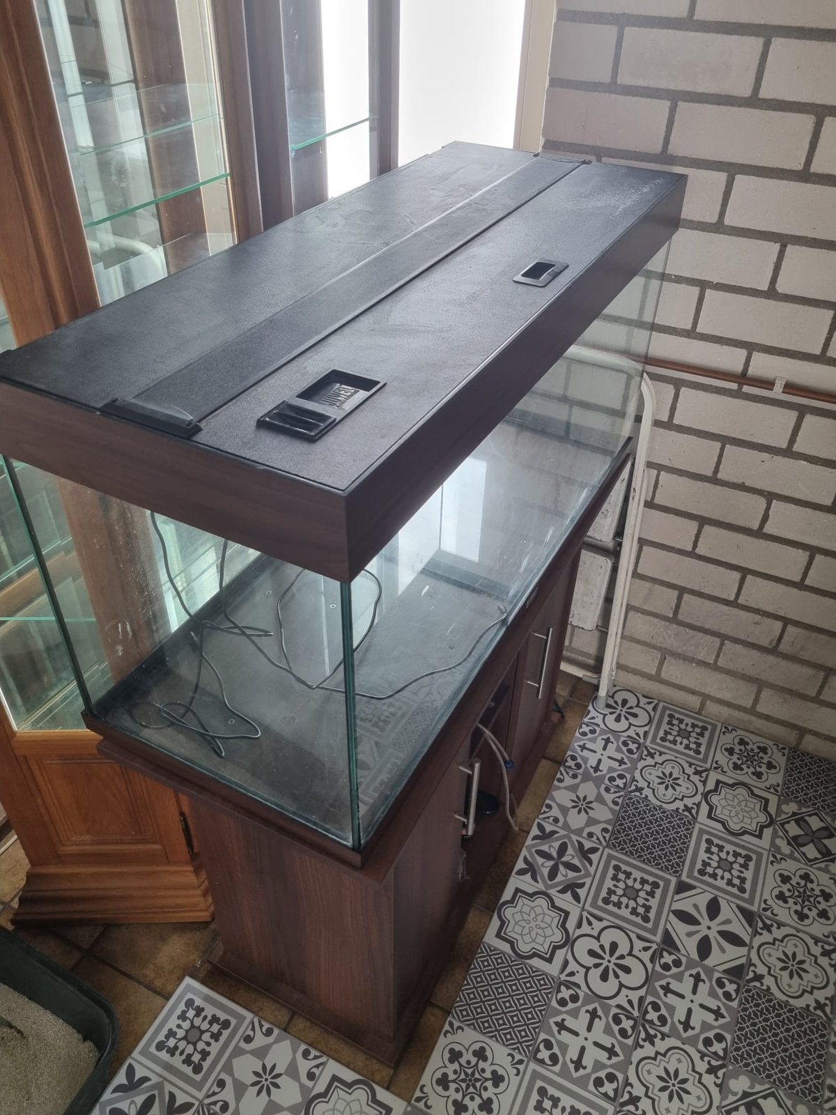 Juwel  aquarium 200l en kast, Ophalen, Zo goed als nieuw