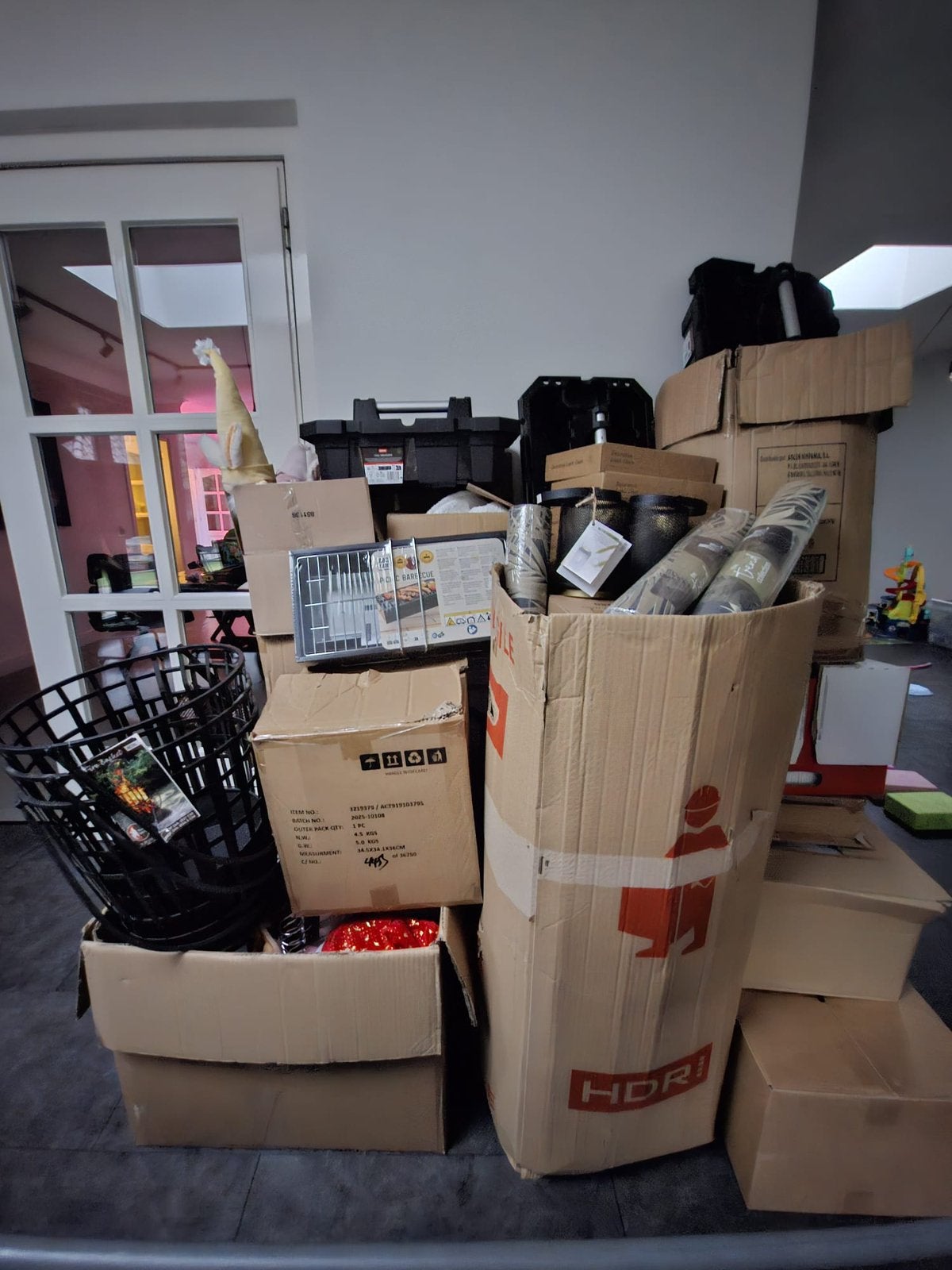 Grote mixpallet diverse goederen, Ophalen
