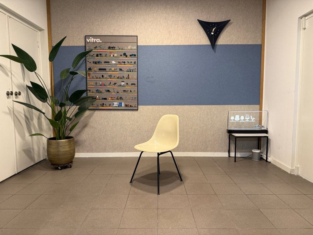 Vitra | Eames | DSX | Parchment en zwart onderstel | 1x, Huis en Inrichting, Stoelen, Vitra, Gebruikt, Vitra Artifort Cassina Fritz Hansen Eames Gispen Pastoe Hay