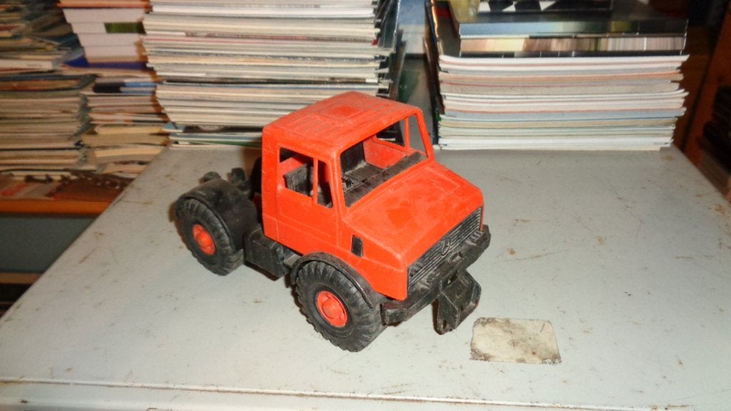 Modelauto  UNIMOG (2), Verzenden, Gelezen, Overige merken