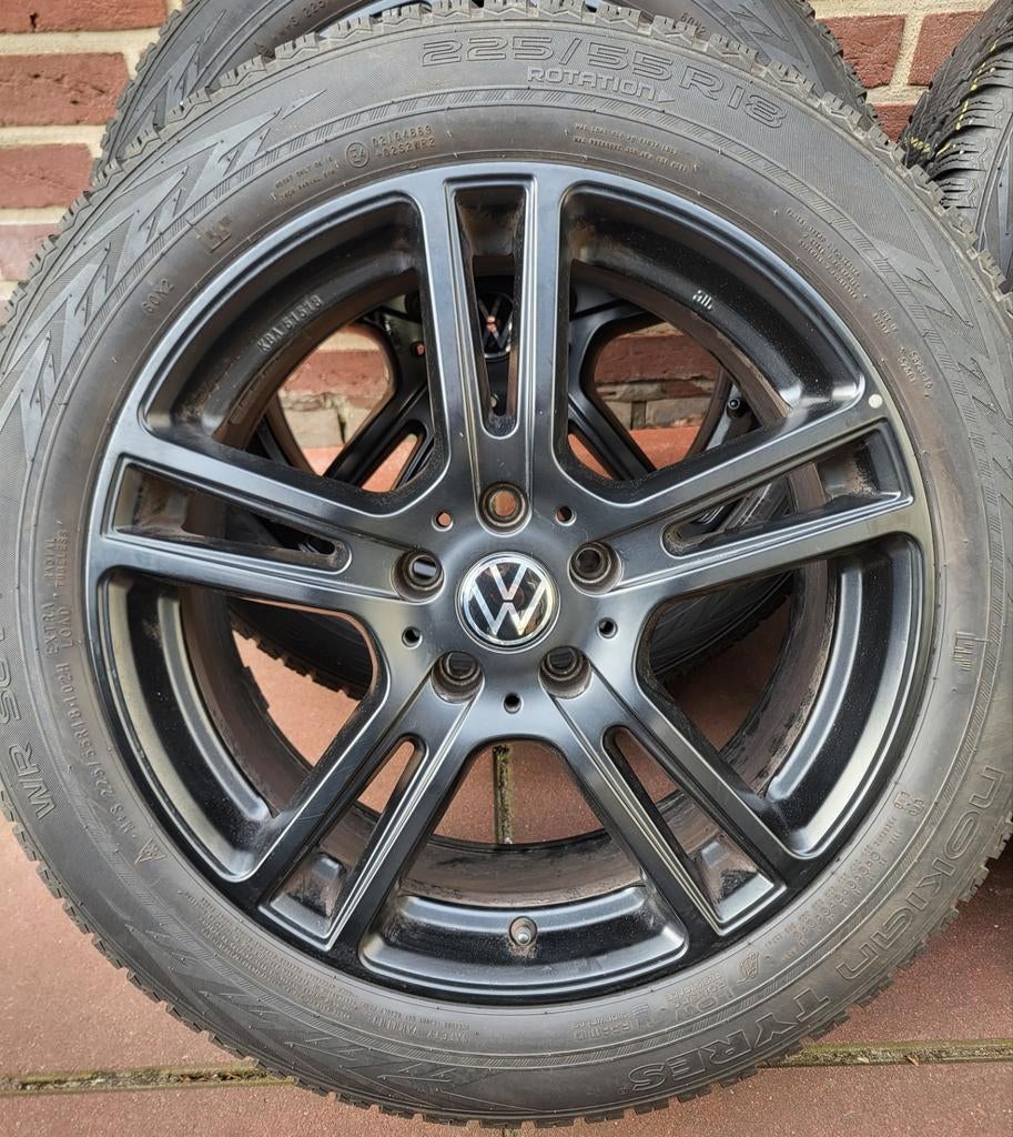 18 inch VW Tiguan velgen met winterbanden 5x112, Auto-onderdelen, Banden en Velgen, 18 inch, Banden en Velgen, Nieuw, Personenwagen