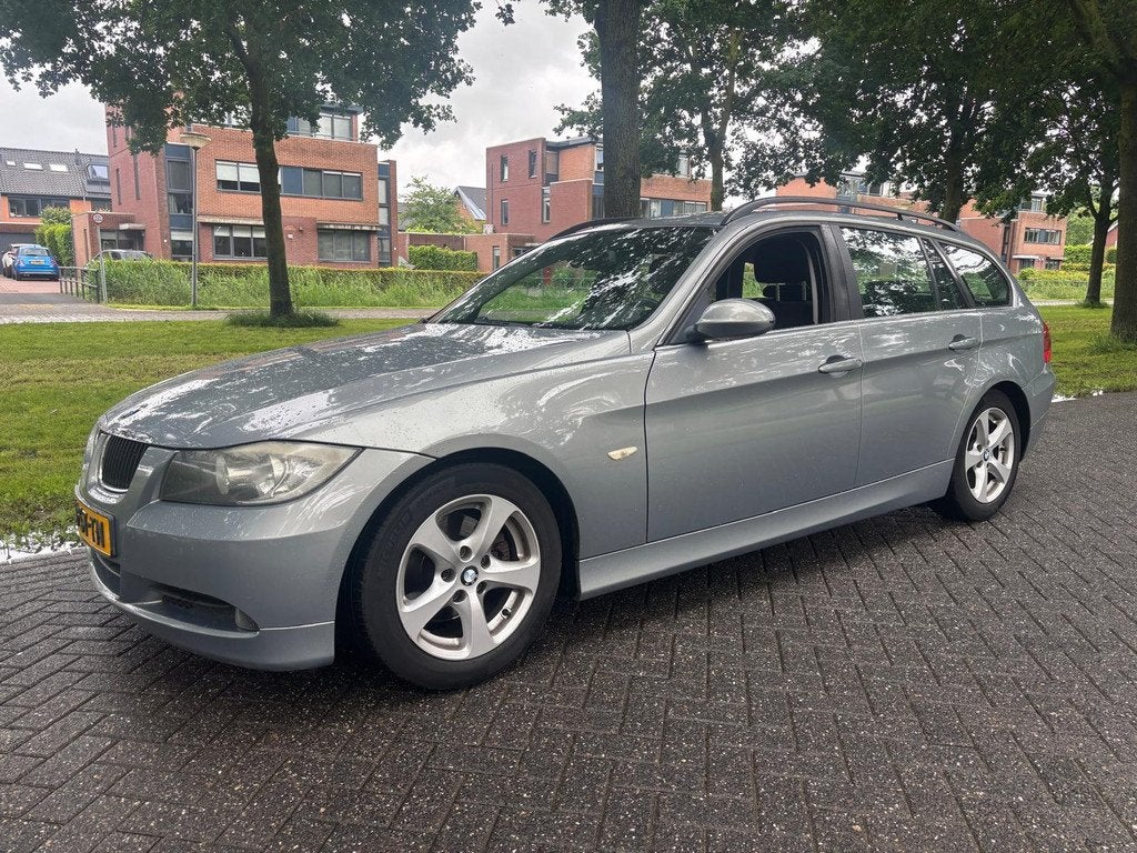 BMW 3 Serie Touring 320i High Executive (bj 2006, automaat), Auto's, Automaat, Achterwielaandrijving, 4 cilinders, 150 pk